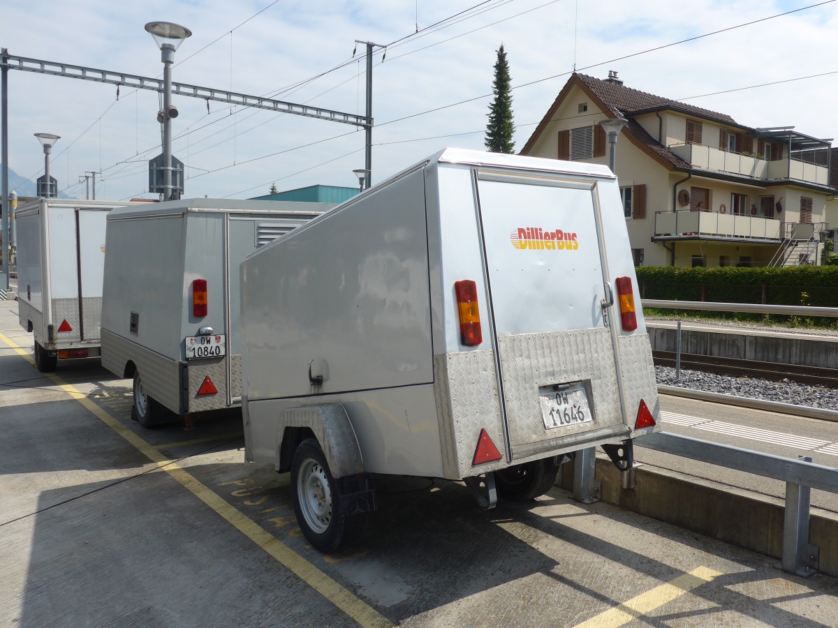 (160'915) - Dillier, Sarnen - OW 11'646 - Gowa/AW PTT/Gangloff Gepckanhnger am 24. Mai 2015 beim Bahnhof Sarnen