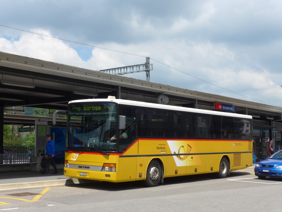 (160'943) - Schnider, Schpfheim - LU 15'607 - Setra am 24. Mai 2015 beim Bahnhof Schpfheim