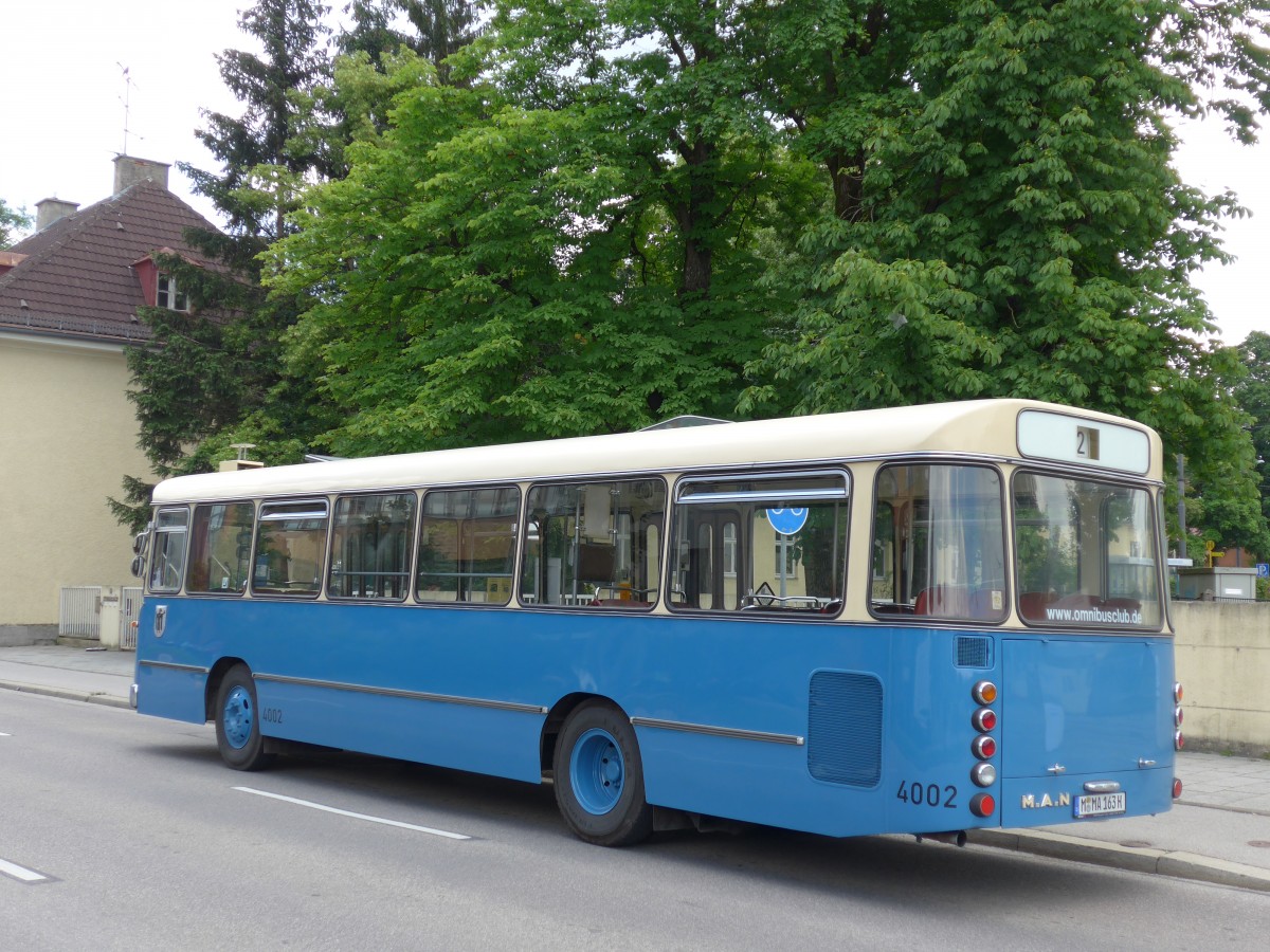 (162'845) - MVG Mnchen (OCM) - Nr. 4002/M-MA 163H - MAN am 28. Juni 2015 in Mnchen, MVG-Museum