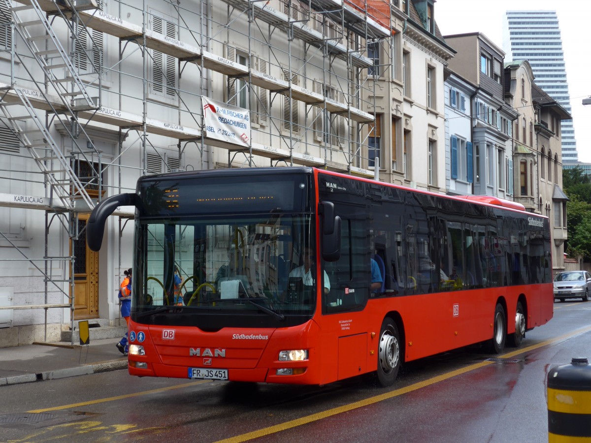 (164'713) - Aus Deutschland: SBG Freiburg - FR-JS 451 - MAN am 14. September 2015 in Basel, Wettsteinplatz