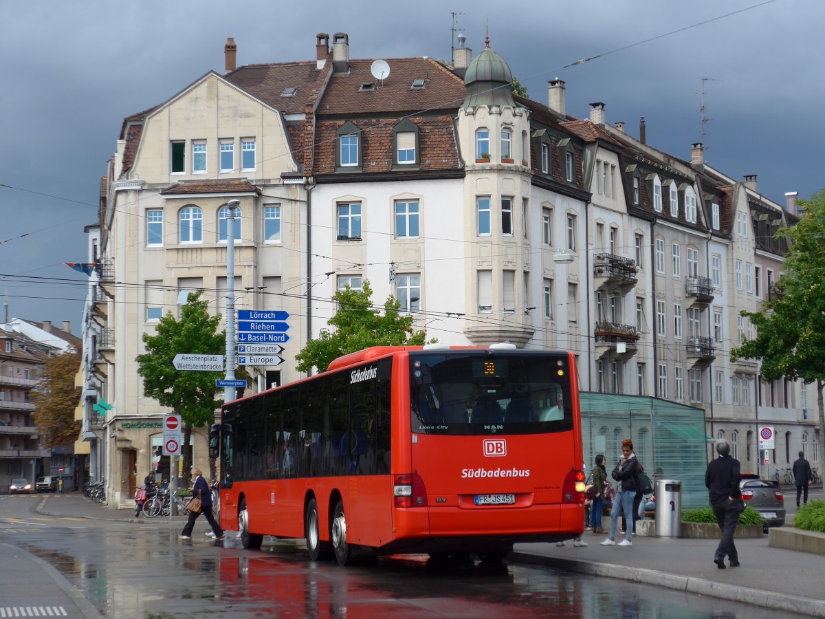 (164'714) - Aus Deutschland: SBG Freiburg - FR-JS 451 - MAN am 14. September 2015 in Basel, Wettsteinplatz