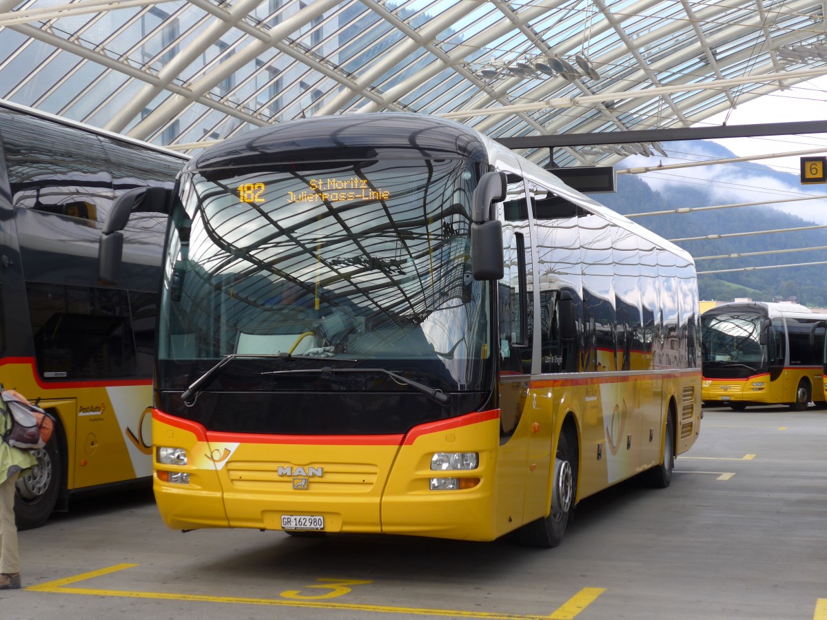(165'181) - PostAuto Graubnden - GR 162'980 - MAN am 19. September 2015 in Chur, Postautostation