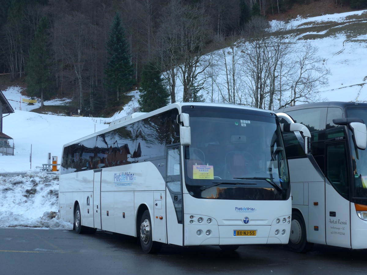 (167'903) - Aus Holland: De Vries, Norg - BX-NJ-55 - Temsa am 25. Dezember 2015 in Engelberg, Titlisbahnen