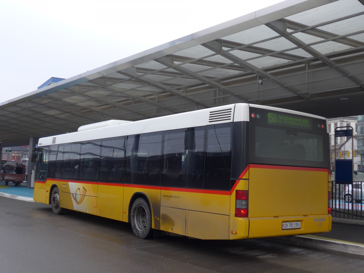 (168'189) - PostAuto Zrich - Nr. 193/ZH 781'195 - MAN (ex Nr. 38) am 1. Januar 2016 beim Bahnhof Horgen