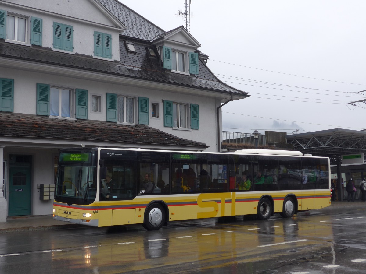 (168'333) - STI Thun - Nr. 138/BE 801'138 - MAN am 9. Januar 2016 beim Bahnhof Frutigen