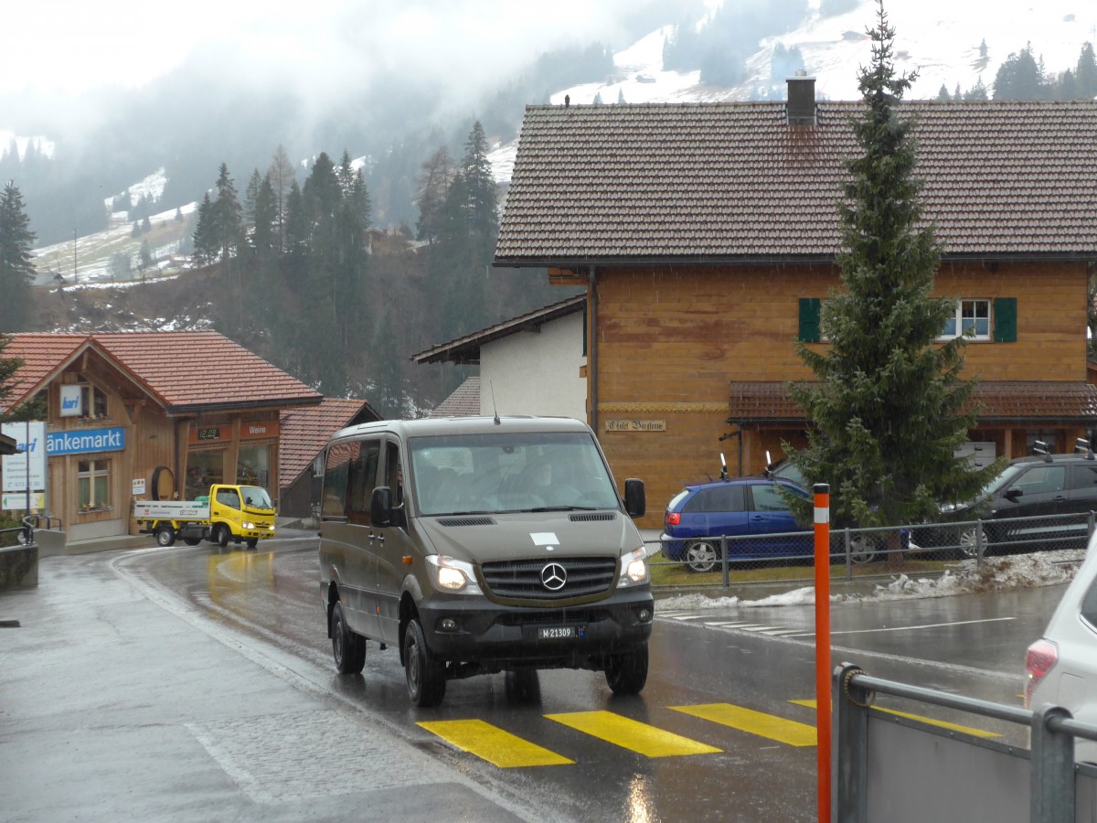 (168'409) - Schweizer Armee - M+21'309 - Mercedes am 9. Januar 2016 in Adelboden, Mhleport