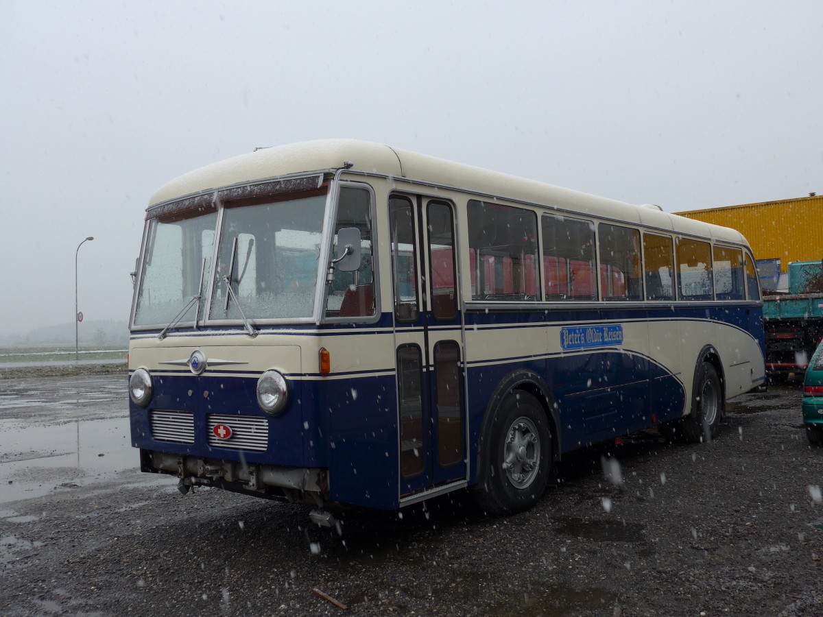 (169'027) - Oldtimer-Galerie, Toffen - Saurer/R&J (ex Schmid, Oberdorf; ex AGR Reigoldswil; ex BSF Hochdorf Nr. 8; ex ATGH Heiligenschwendi Nr. 5) am 5. Mrz 2016 in Uetendorf, Allmend