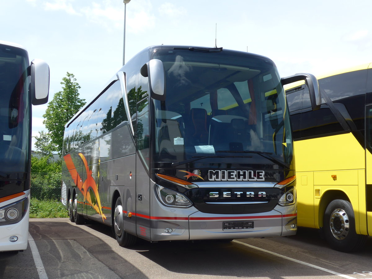 (171'155) - Miehle, Dinkelscherben - Setra am 20. Mai 2016 in Neu-Ulm, Setra