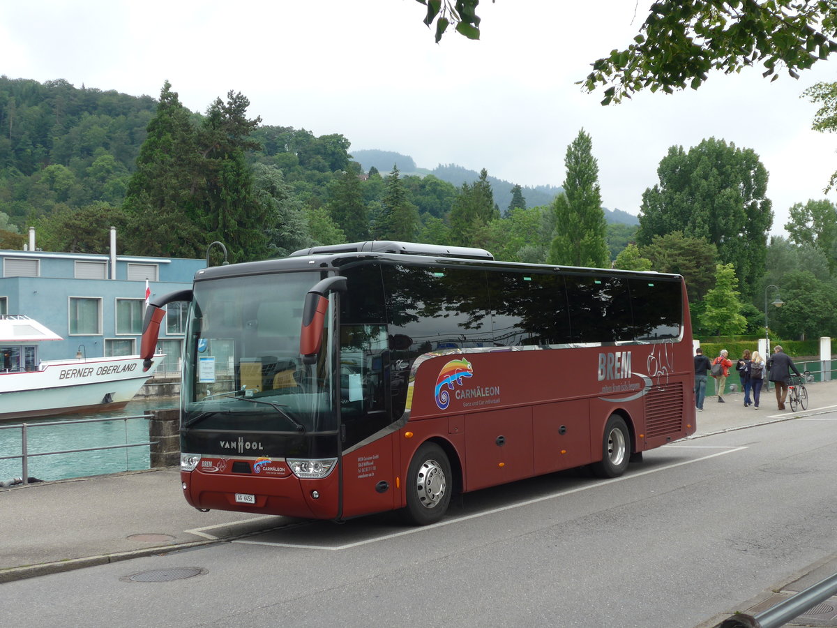 (171'933) - Brem, Wlflinswil - AG 6452 - Van Hool am 21. Juni 2016 bei der Schifflndte Thun