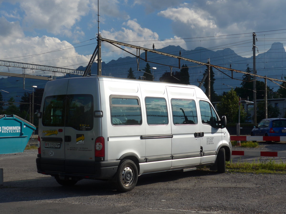 (172'697) - Andrey, Le Mouret - Nr. 11/FR 215'079 - Renault am 28. Juni 2016 in Thun, Rosenau