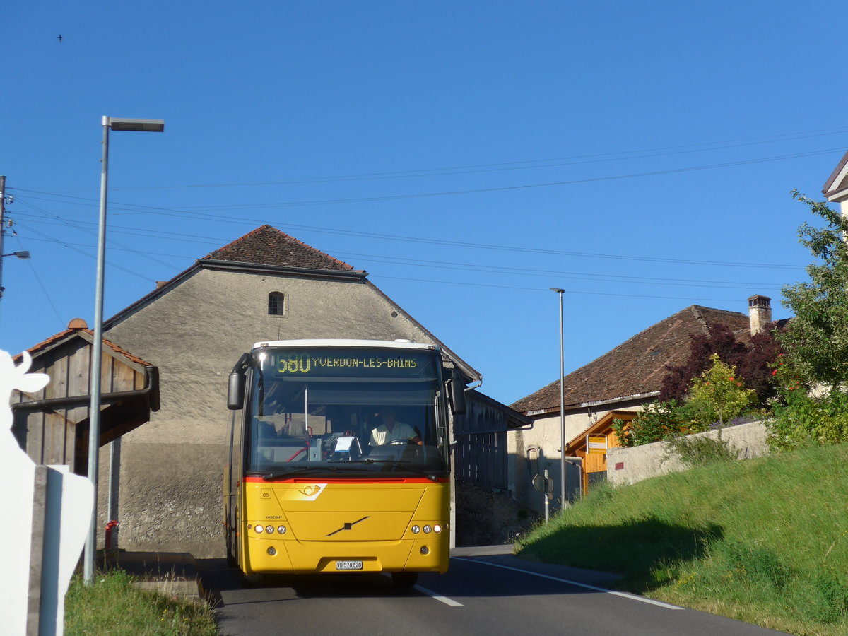 (173'157) - CarPostal Ouest - VD 570'820 - Volvo (ex SAPJV, L'Isle Nr. 23) am 20. Juli 2016 in Rances, Bifurcation