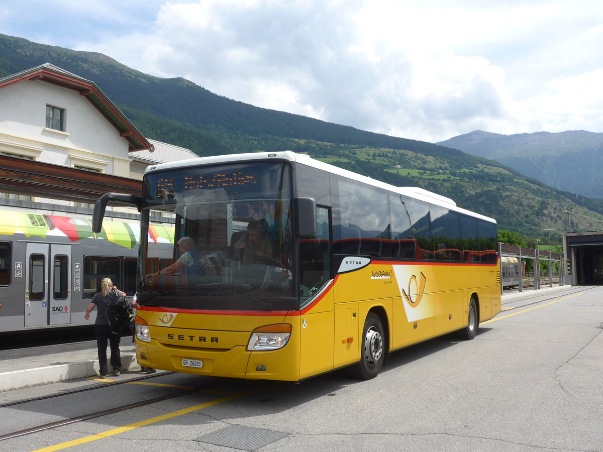 (173'296) - Aus der Schweiz: Terretaz, Zernez - GR 26'201 - Setra am 24. Juli 2016 beim Bahnhof Mals