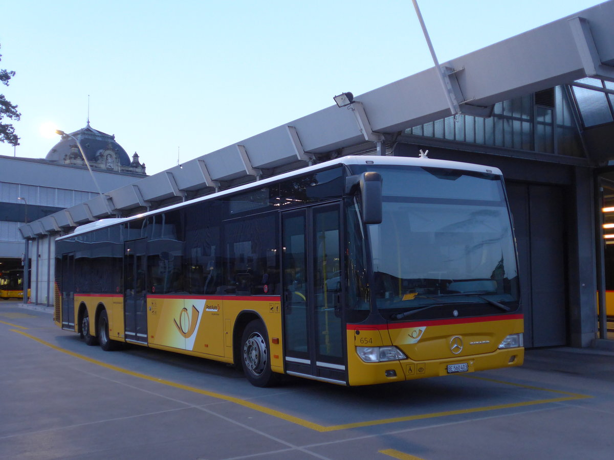 (175'203) - PostAuto Bern - Nr. 654/BE 560'403 - Mercedes am 25. September 2016 in Bern, Postautostation