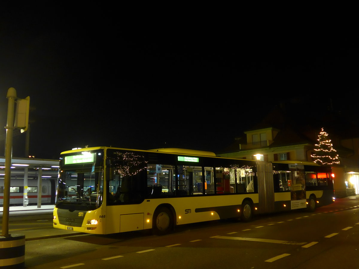 (176'828) - STI Thun - Nr. 146/BE 801'146 - MAN am 3. Dezember 2016 beim Bahnhof Spiez