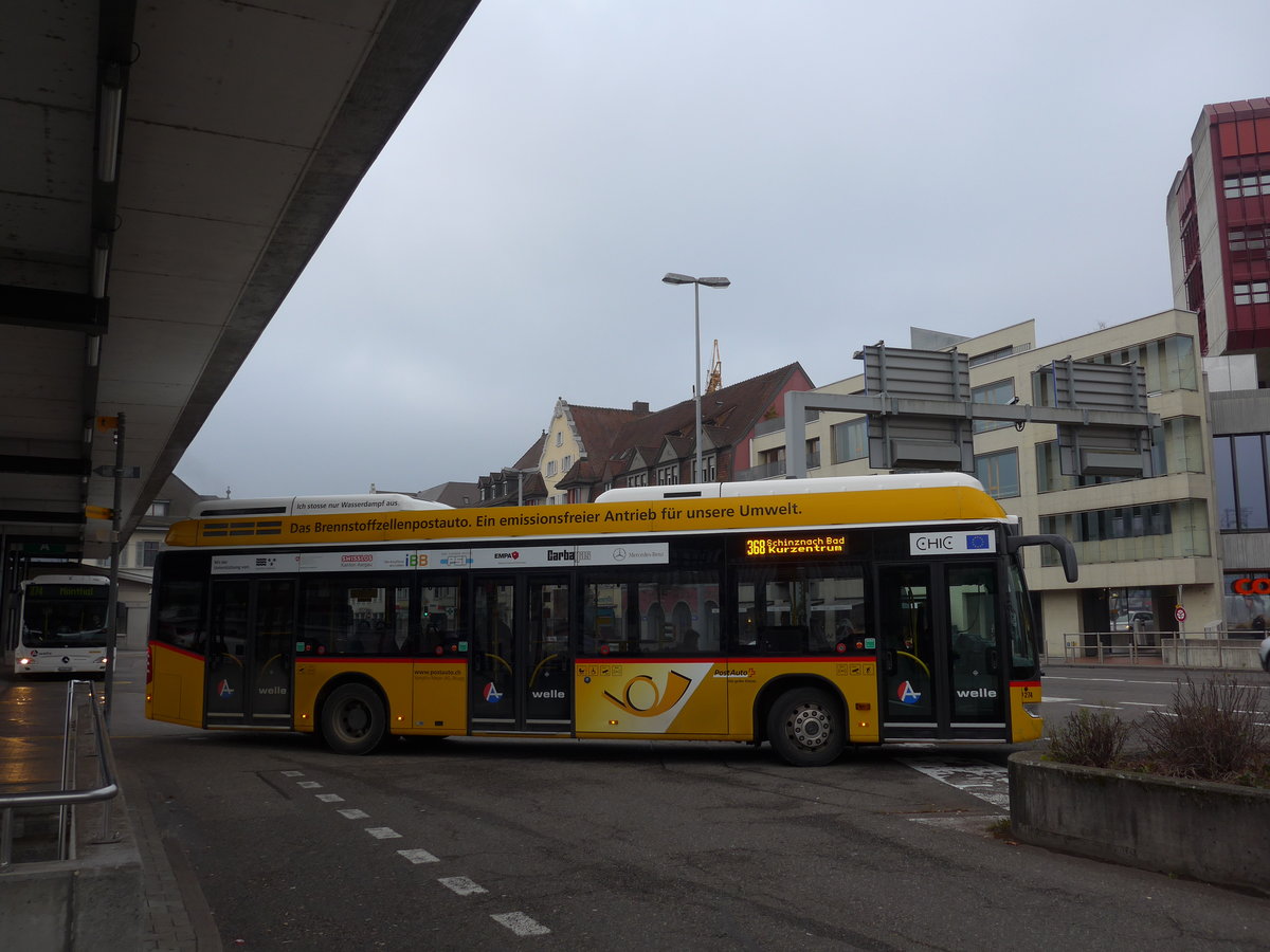 (177'280) - Voegtlin-Meyer, Brugg - Nr. 274/AG 426'274 - Mercedes am 24. Dezember 2016 beim Bahnhof Brugg