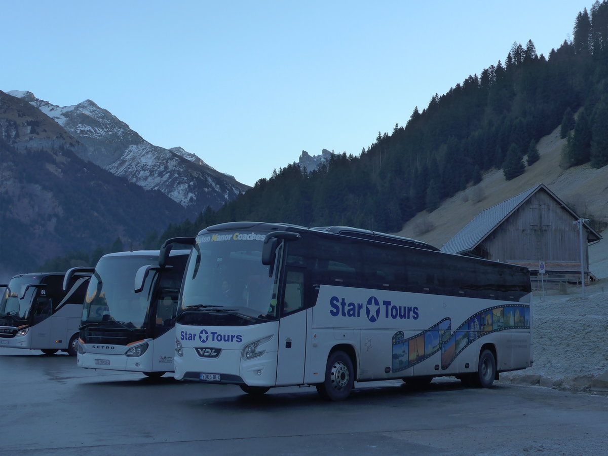 (177'430) - Aus England: Star Tours, Wembley - YD65 DLX - VDL am 30. Dezember 2016 in Engelberg, Titlisbahnen