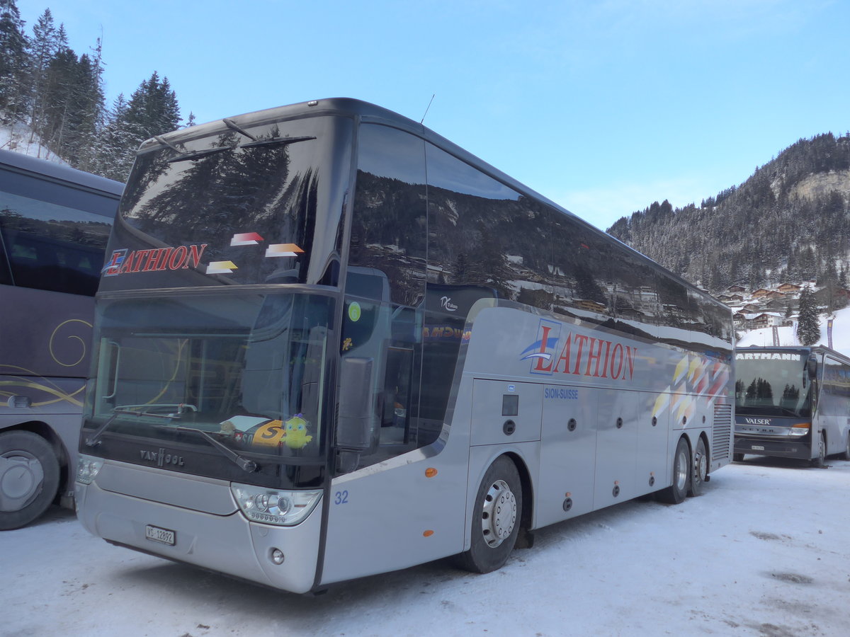 (177'755) - Lathion, Sion - Nr. 32/VS 12'892 - Van Hool am 7. Januar 2017 in Adelboden, ASB