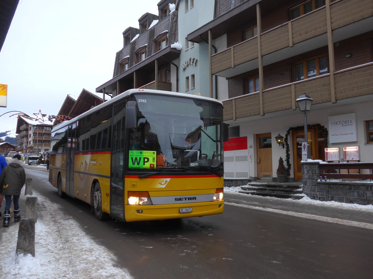 (177'915) - Spring, Schwenden - BE 26'671 - Setra am 7. Januar 2017 beim Autobahnhof Adelboden