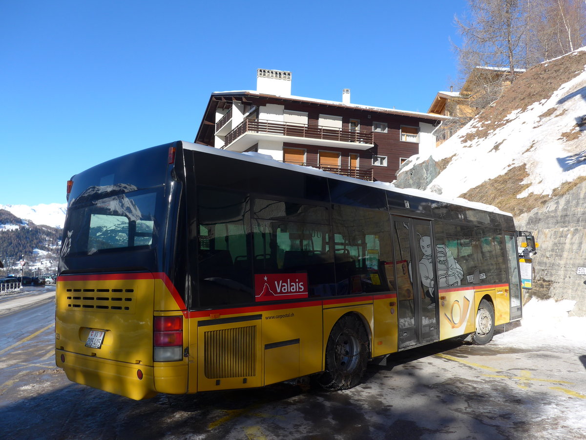 (178'113) - PostAuto Wallis - Nr. 29/VS 205'405 - Neoplan (ex TSAR, Sierre; ex Dysli, Bern Nr. 462) am 21. Januar 2017 in St-Luc, Post