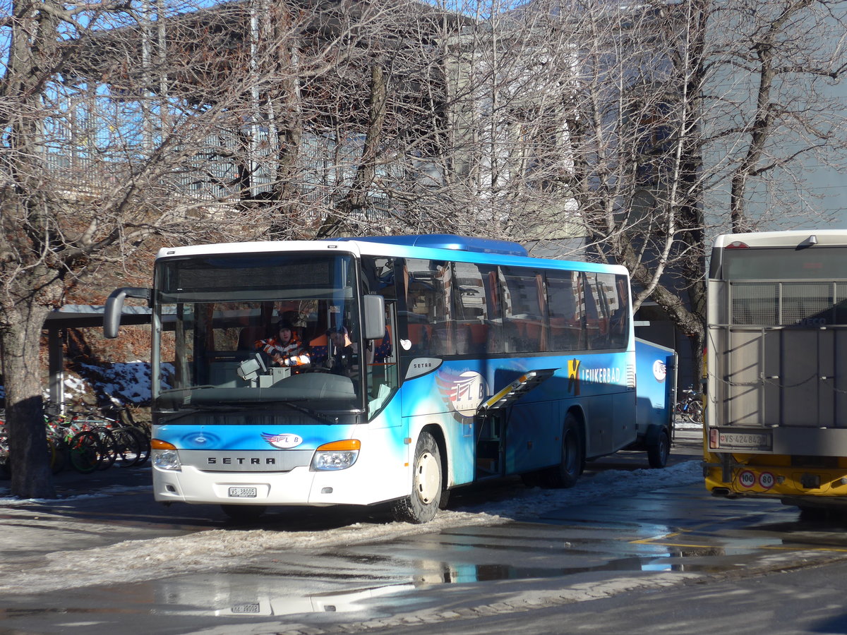 (178'135) - LLB Susten - Nr. 5/VS 38'005 - Setra am 21. Januar 2017 beim Bahnhof Brig