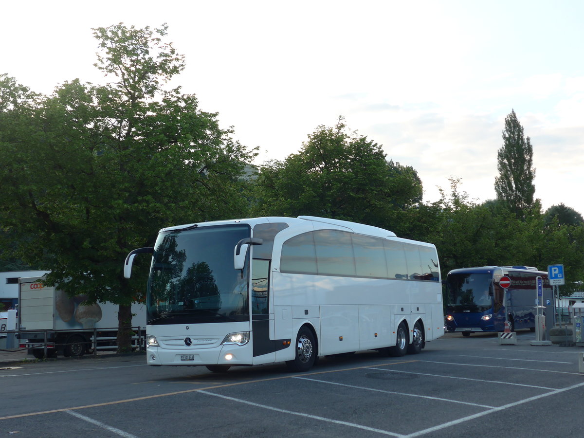 (180'903) - ??? - FR 300'643 - Mercedes am 2. Juni 2017 in Thun, CarTerminal