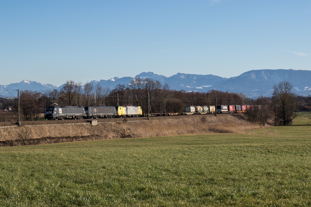 182 535, 189 998 und 189 931 am 12. Februar 2016 bei Rann.