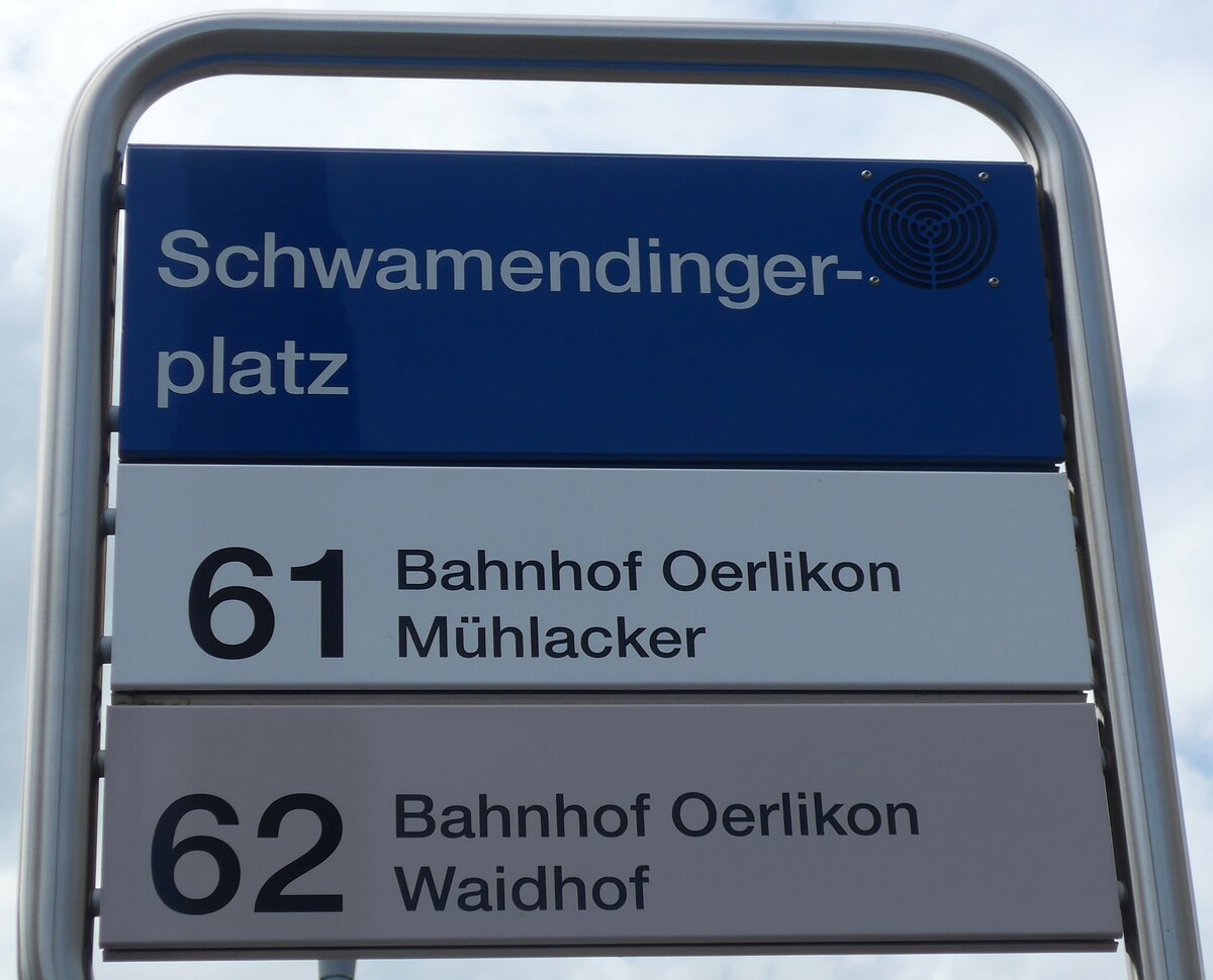 (182'659) - ZVV-Haltestellenschild - Zrich, Schwamendingerplatz - am 3. August 2017