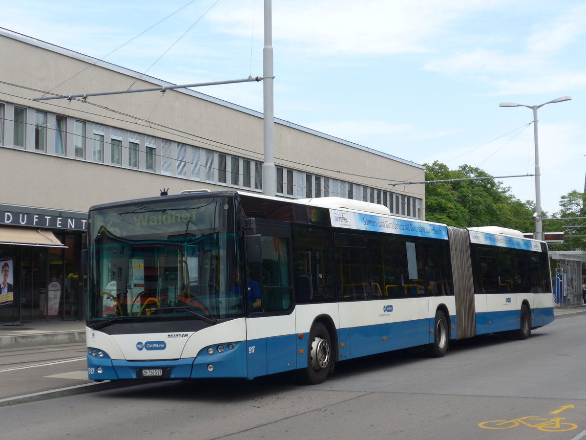 (182'660) - VBZ Zrich - Nr. 517/ZH 726'517 - Neoplan am 3. August 2017 in Zrich, Schwamendingerplatz