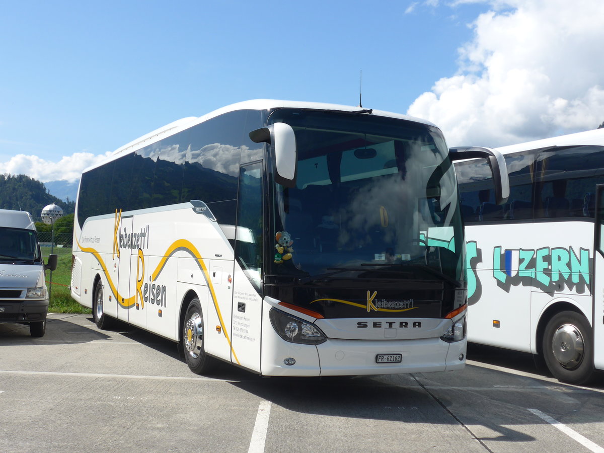 (184'590) - Kleibenzett'l, Kleinbsingen - Nr. 1/FR 62'162 - Setra am 3. September 2017 in Interlaken, Flugplatz