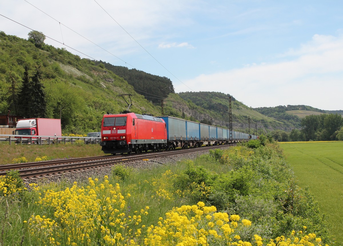 185 194-8 am 15. Mai 2015 bei Karlstadt am Main.