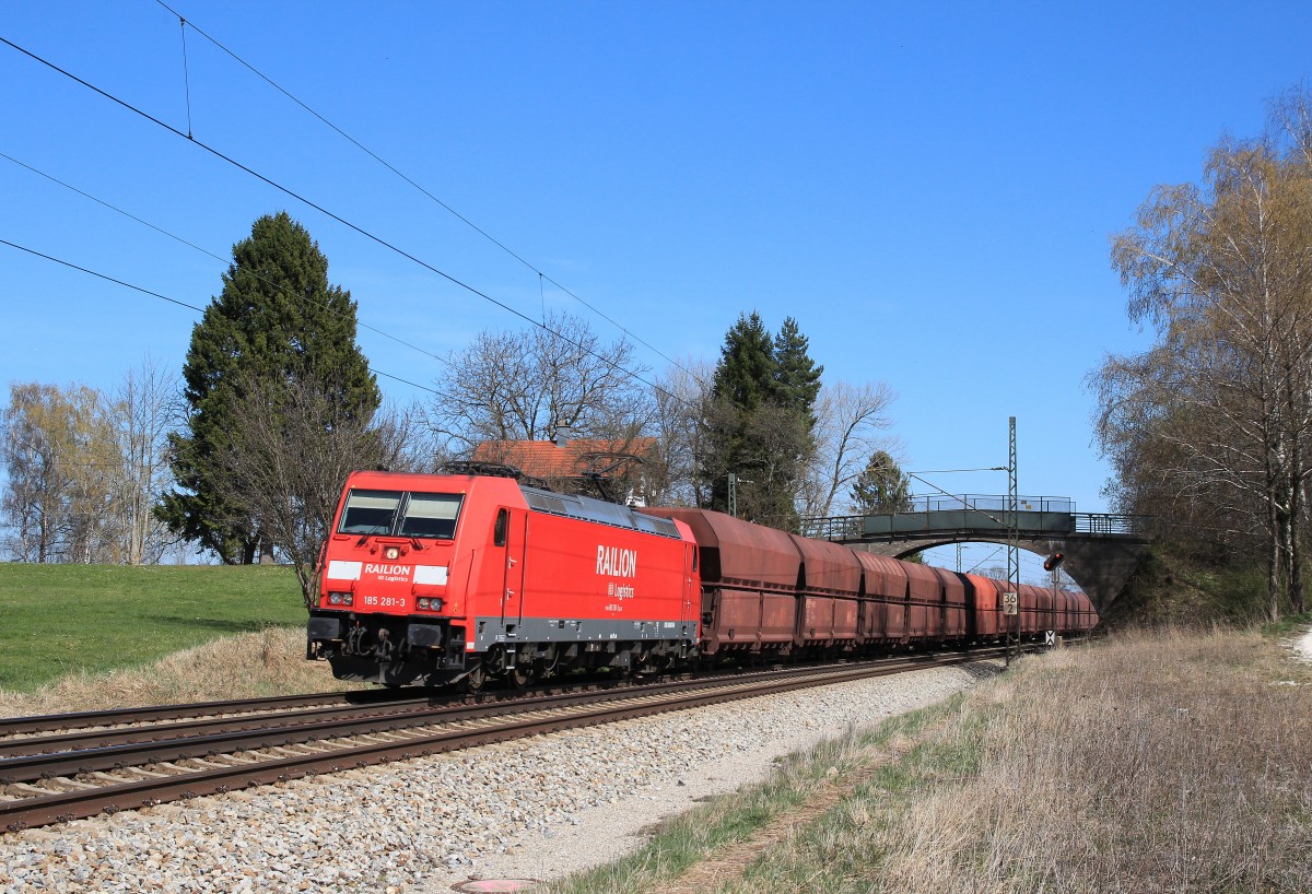 185 281-3 am 30. März 2014 bei Übersee in Richtung München fahrend.