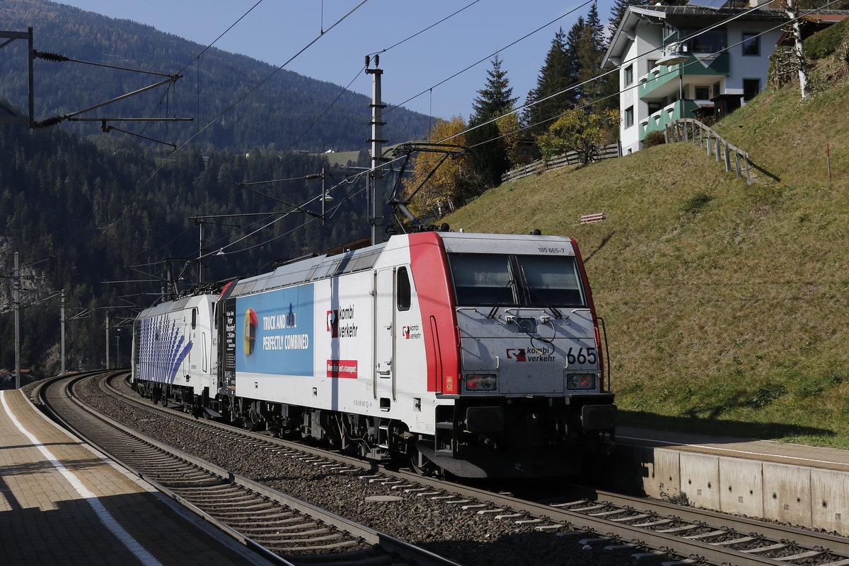 185 665 im Nachschuss festgehalten am 16. Oktober 2018 in St. Jodok.