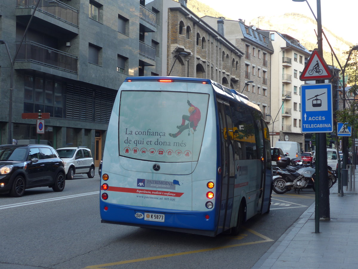 (185'454) - Hispano Andorrana, Andorra la Vella - K5873 - Mercedes am 28. September 2017 in La Massana, Les Entrades