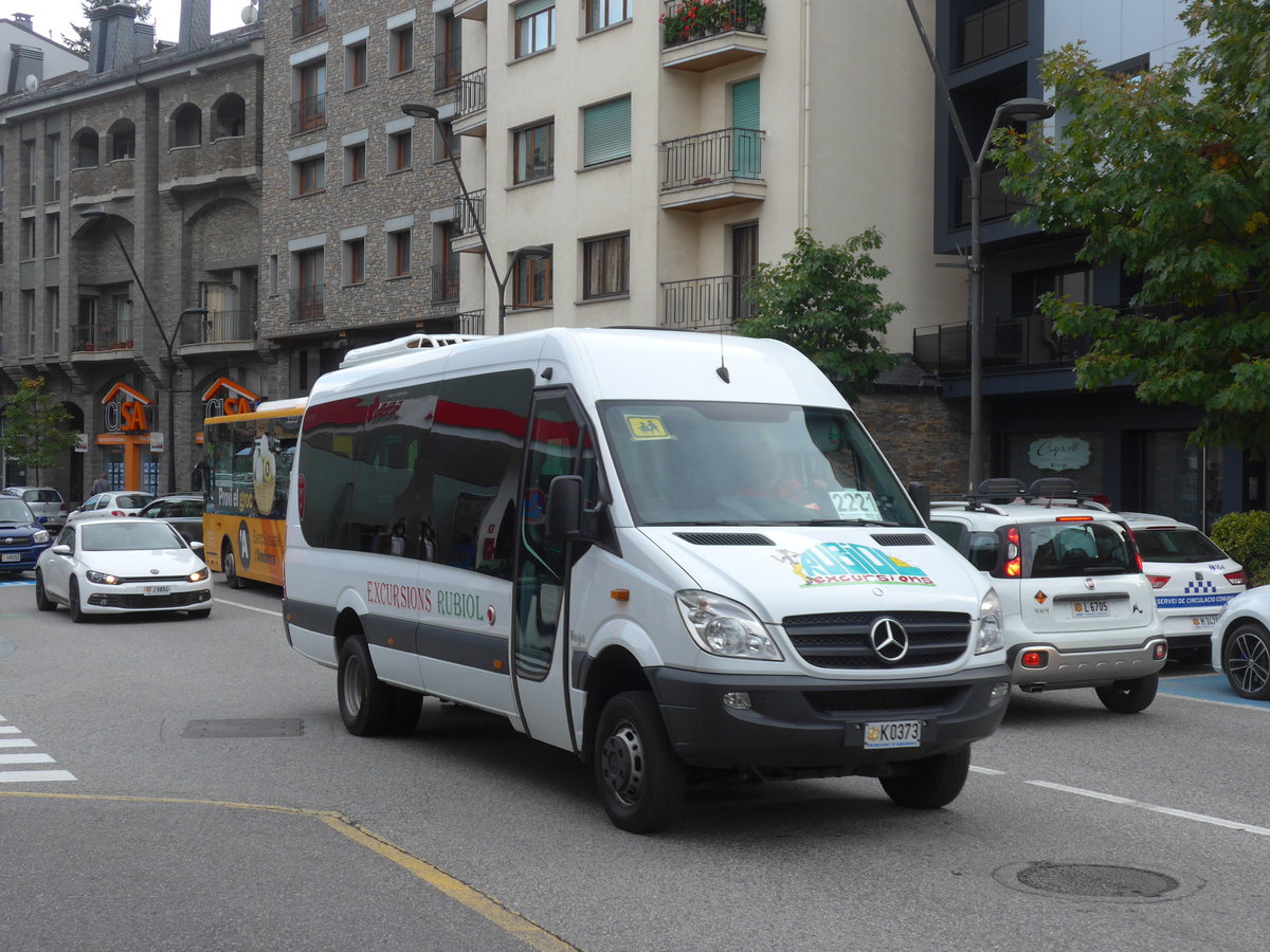 (185'587) - Rubiol, Escaldes-Engordany - K0373 - Mercedes am 28. September 2017 in La Massana, Les Entrades