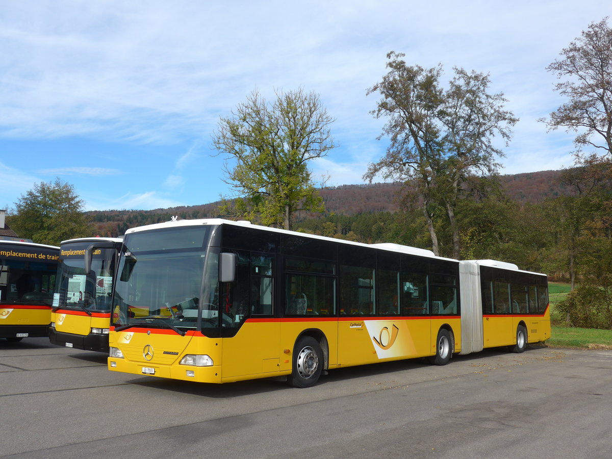 (186'032) - CarPostal Ouest - JU 7589 - Mercedes (ex Nr. 72; ex Stucki, Porrentruy Nr. 12) am 21. Oktober 2017 in Develier, Parkplatz