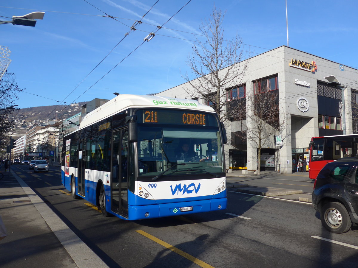 (187'220) - VMCV Clarens - Nr. 400/VD 605'103 - Van Hool (ex CarPostal Ouest Nr. 11; ex CarPostal Ouest Nr. 2) am 23. Dezember 2017 beim Bahnhof Vevey