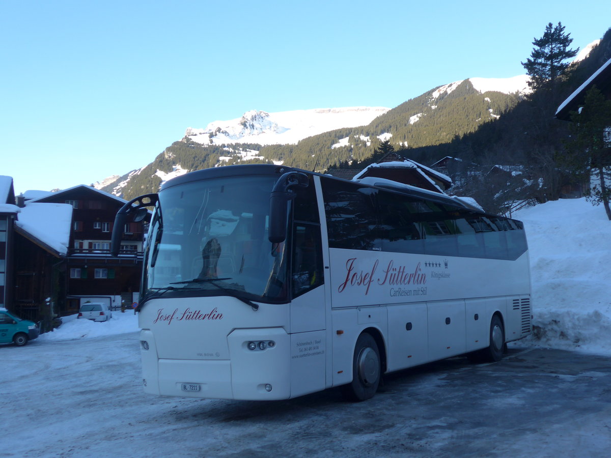 (187'302) - Stterlin, Schnenbuch - BL 7211 - Bova am 24. Dezember 2017 in Grindelwald, Car-Parkplatz