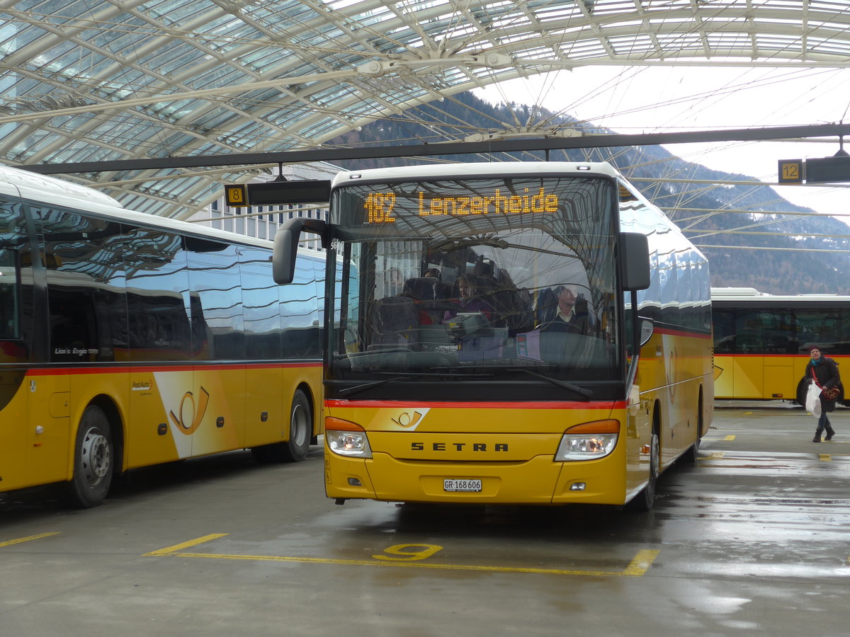 (187'547) - PostAuto Graubnden - GR 168'606 - Setra am 1. Januar 2018 in Chur, Postautostation