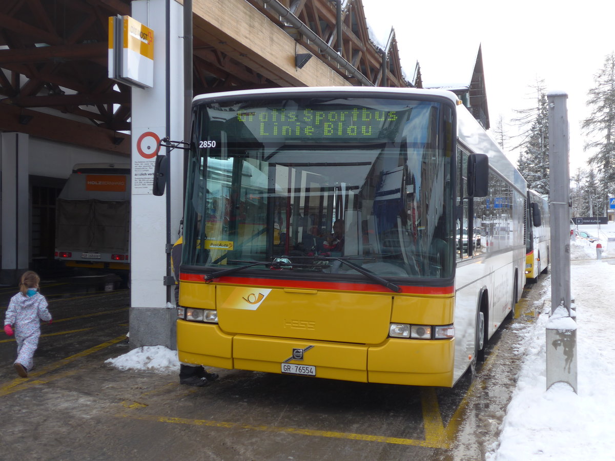 (187'556) - Bossi&Hemmi, Tiefencastel - GR 76'554 - Volvo/Hess (ex Dnser, Trimmis; ex PostAuto Graubnden; ex P 25'676) am 1. januar 2018 in Lenzerheide, Post