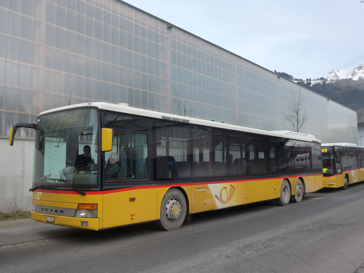 (187'712) - AVA Aarberg - Nr. 11/BE 85'802 - Setra (ex Nr. 2) am 7. Januar 2018 beim Bahnhof Frutigen