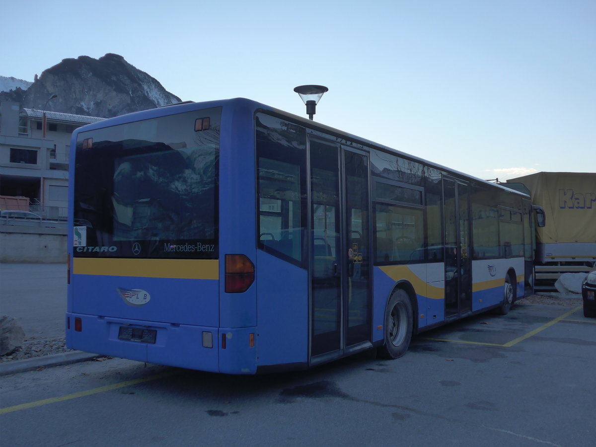 (187'960) - LLB Susten - Nr. 11 - Mercedes (ex TC La Chaux-de-Fonds Nr. 218) am 14. Januar 2018 in Leuk, Garage