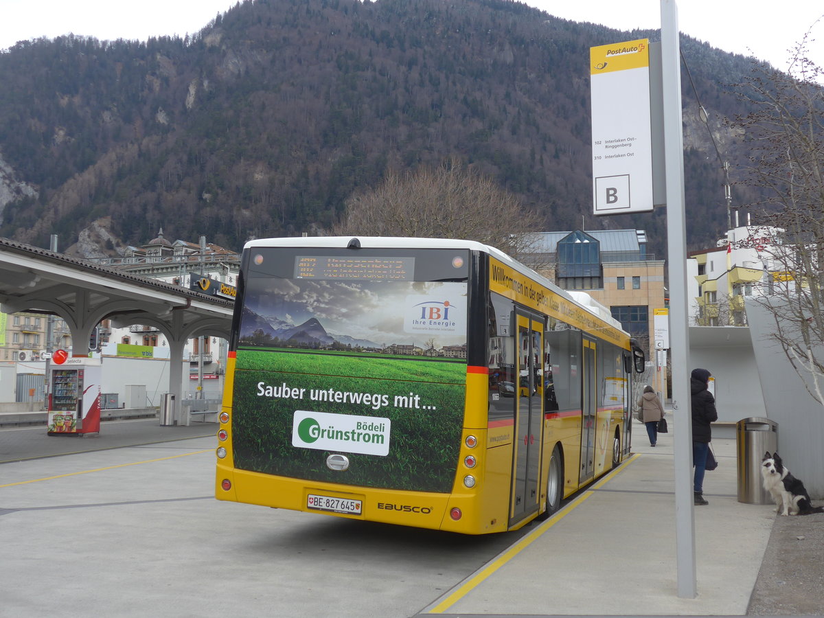 (188'245) - PostAuto Bern - BE 827'645 - Ebusco am 5. Februar 2018 beim Bahnhof Interlaken West