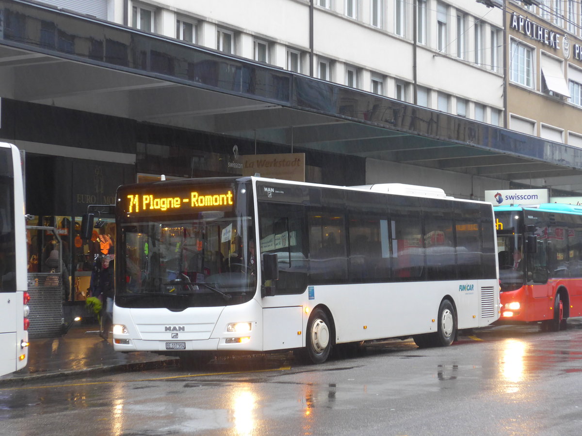 (188'741) - Funi-Car, Biel - Nr. 4/BE 107'904 - MAN/Gppel am 15. Februar 2018 beim Bahnhof Biel