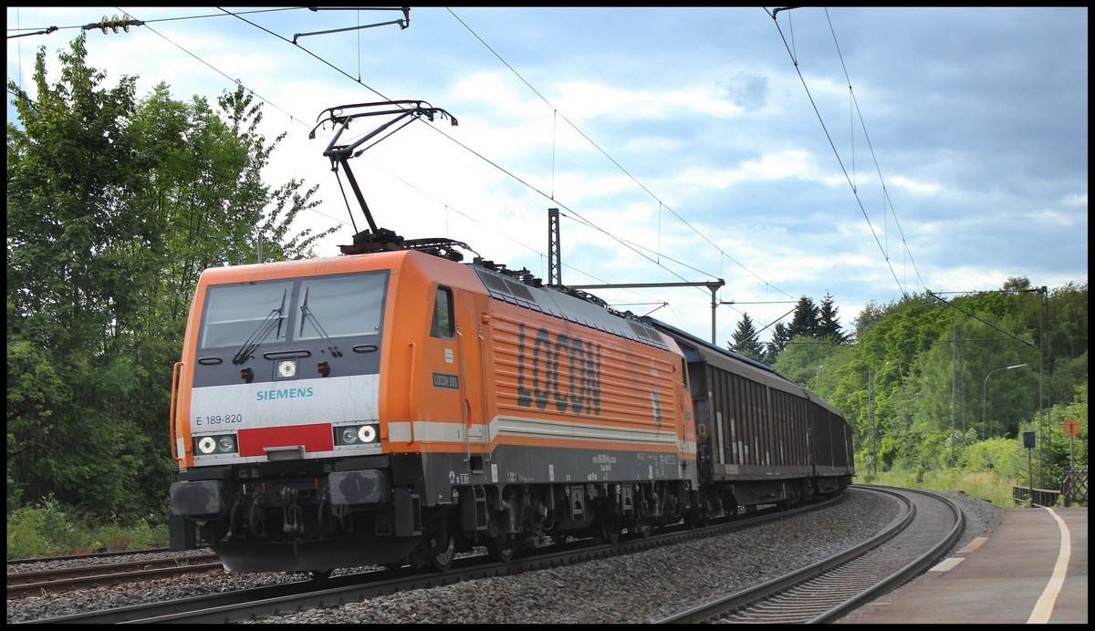 189 820 von Locon mit Güterzug am 20.06.14 in Sterbfritz