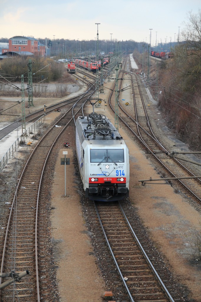 189 914 beim ausfahren aus dem Abstellbereich des Rangierbahnhofes von Mnchen-Nord am 1. Mrz 2014.