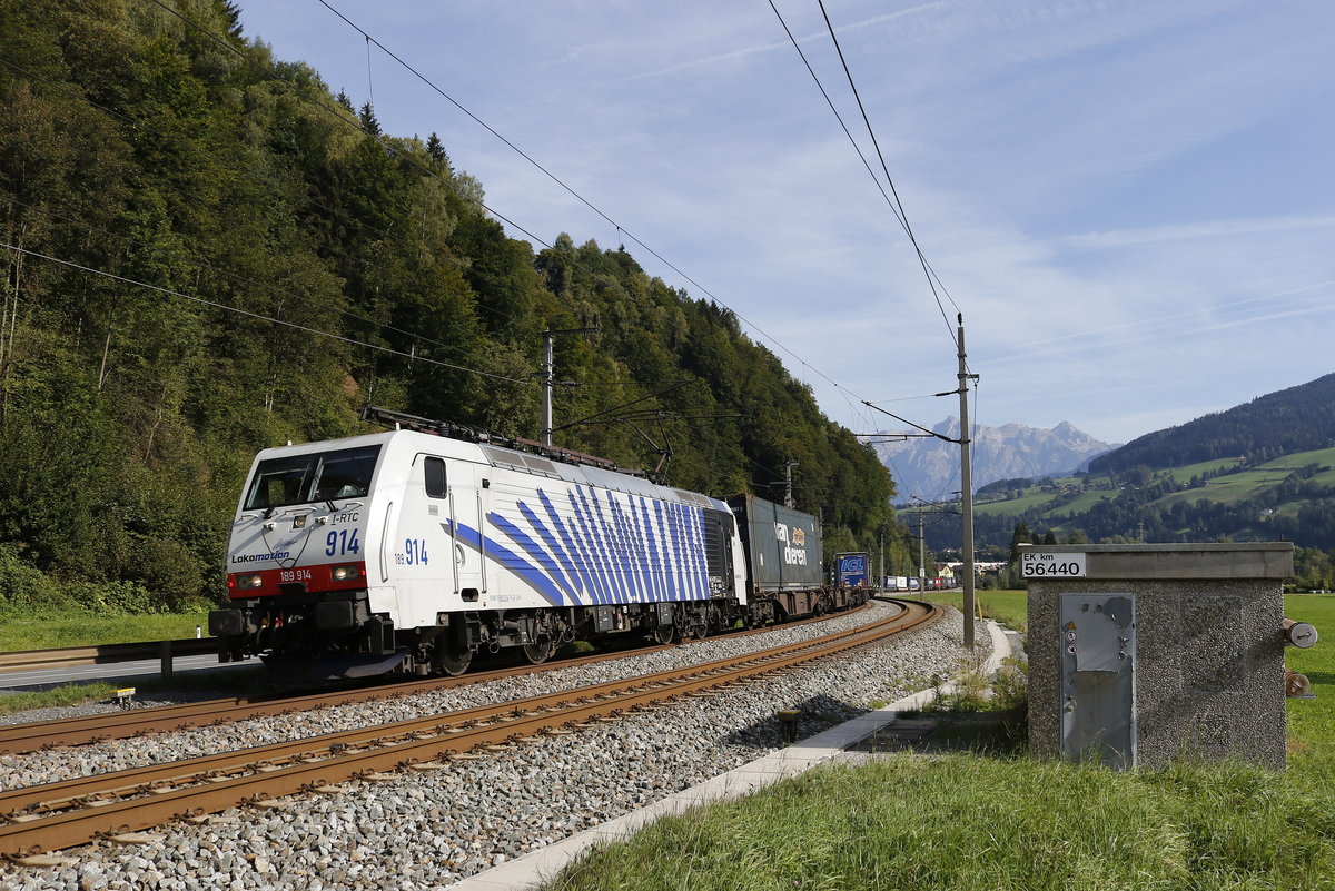 189 914 war am 11. September 2018 mit einem  KLV  in Richtung Tauern unterwegs. Aufgenommen kurz nach Bischofshofen bei Mitterberg.