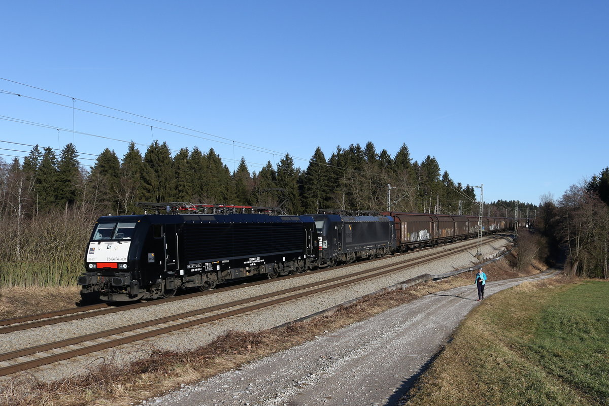 189 931 und 193 654 aus Salzburg kommend am 6. Januar 2020 bei Grabensttt.