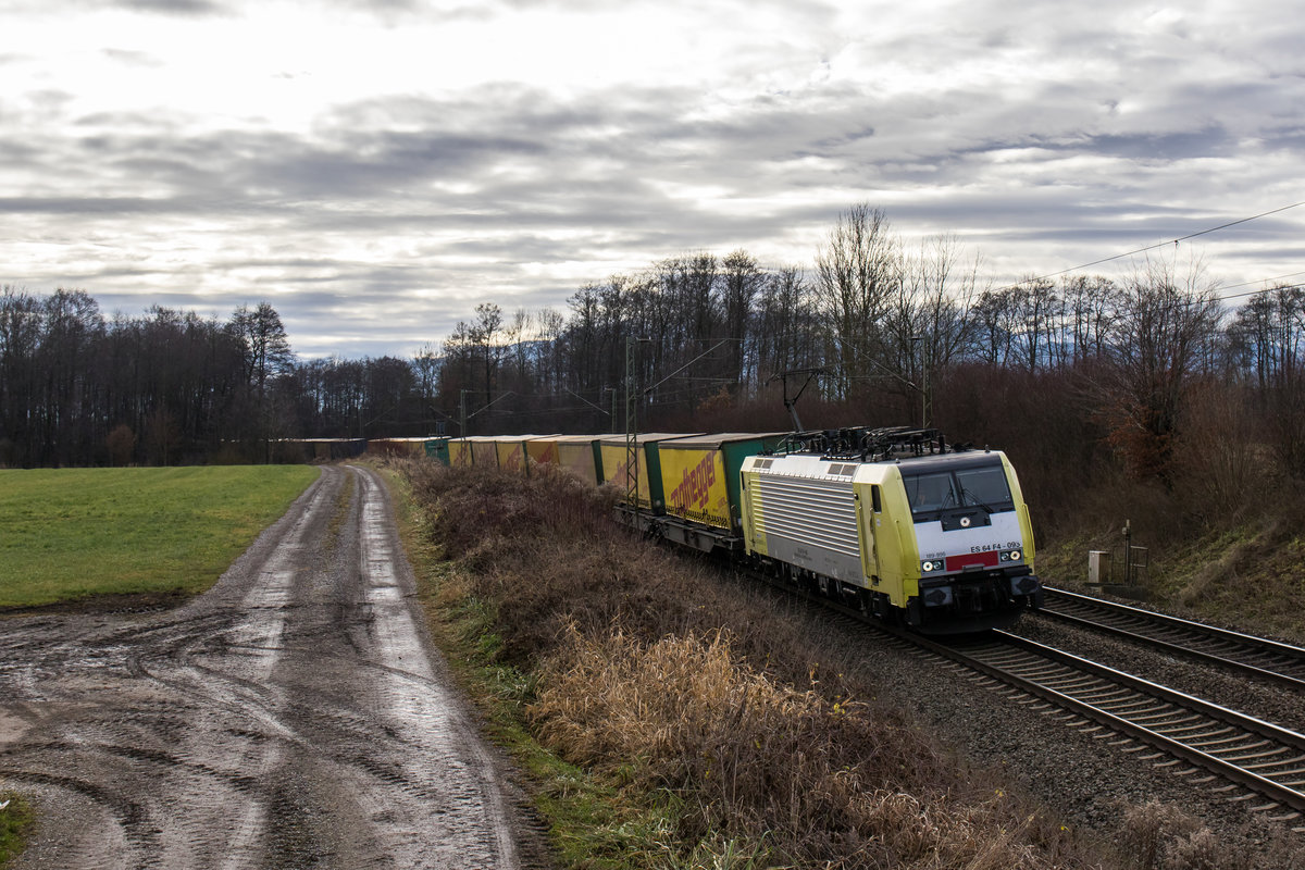 189 995 war am 14. Dezember 2016 bei Vogl in Richtung Mnchen unterwegs.