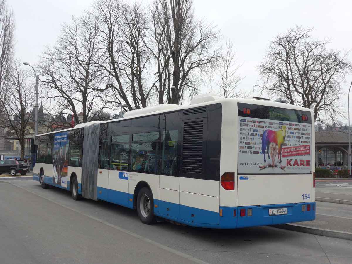 (189'411) - VBL Luzern - Nr. 154/LU 15'054 - Mercedes am 17. Mrz 2018 beim Bahnhof Luzern