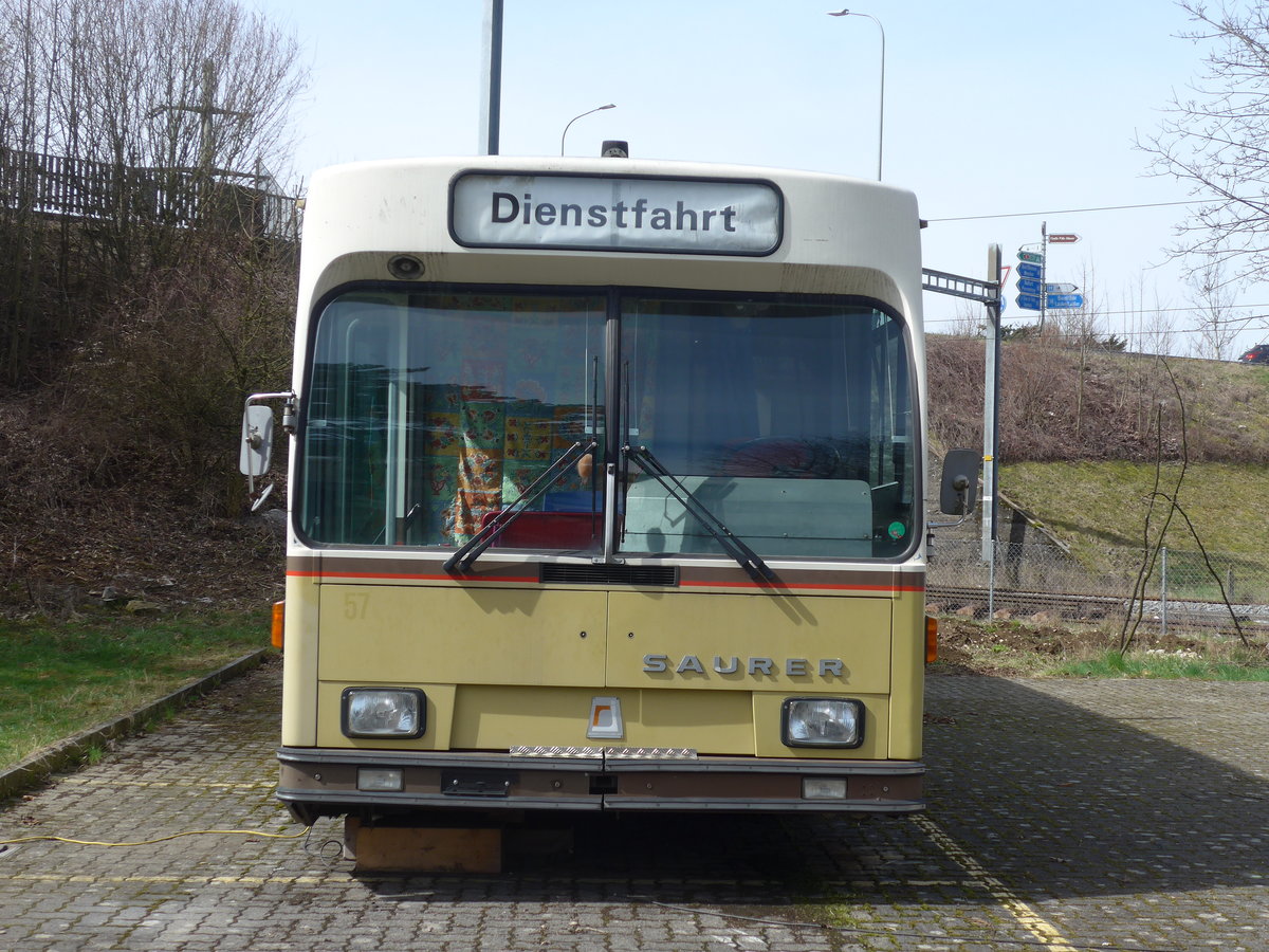 (189'945) - ??? - Saurer/R&J (ex STI Thun Nr. 57) am 2. April 2018 in Delmont, Von Roll